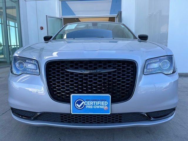 2023 Chrysler 300 Touring