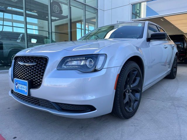 2023 Chrysler 300 Touring