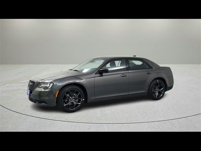 2023 Chrysler 300 Touring