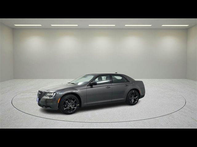 2023 Chrysler 300 Touring