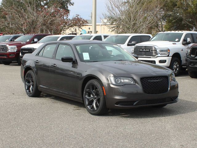 2023 Chrysler 300 Touring