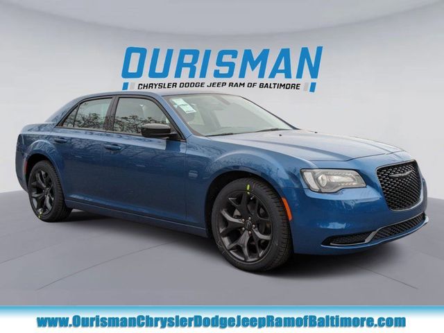 2023 Chrysler 300 Touring