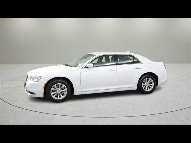 2023 Chrysler 300 Touring