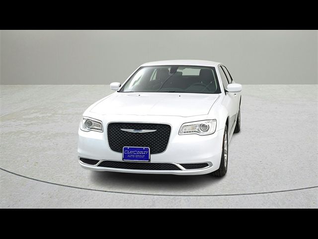 2023 Chrysler 300 Touring