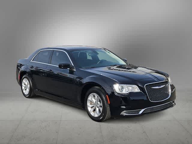 2023 Chrysler 300 Touring