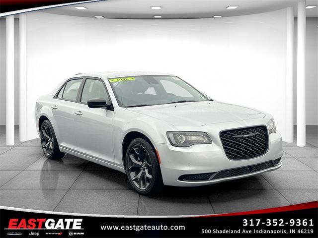 2023 Chrysler 300 Touring