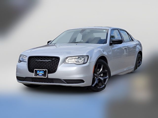 2023 Chrysler 300 Touring