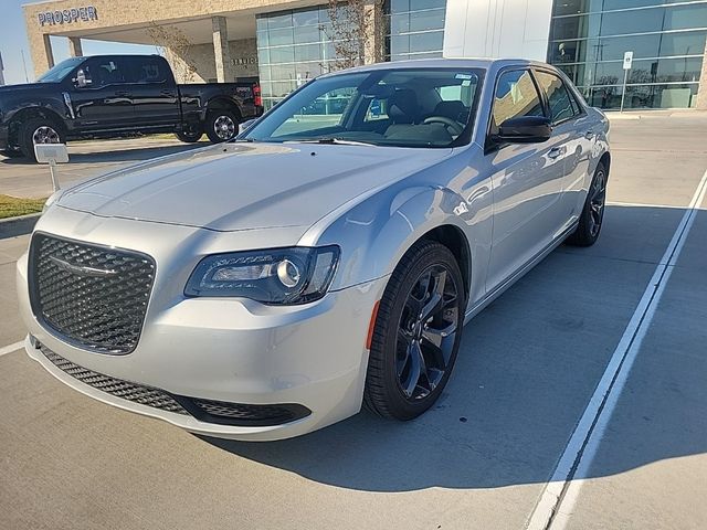 2023 Chrysler 300 Touring