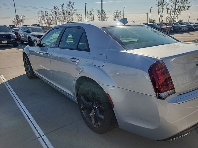 2023 Chrysler 300 Touring