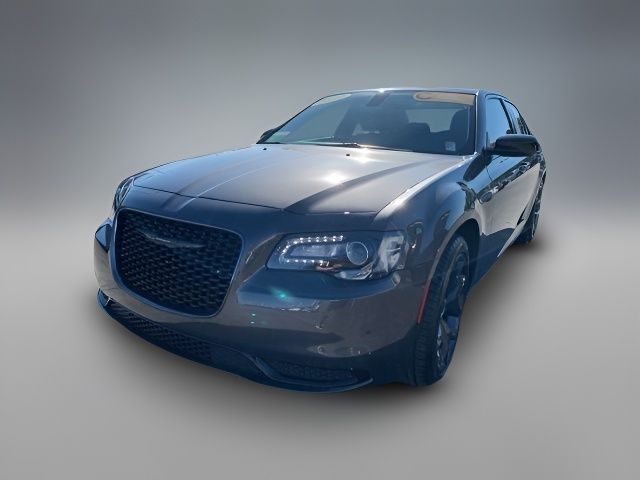 2023 Chrysler 300 Touring