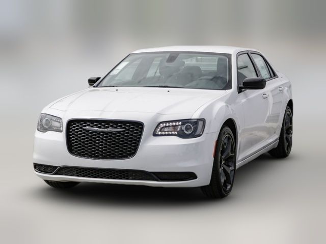 2023 Chrysler 300 Touring