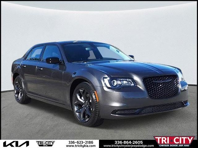 2023 Chrysler 300 Touring