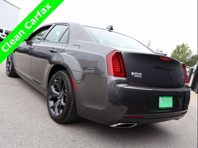 2023 Chrysler 300 Touring