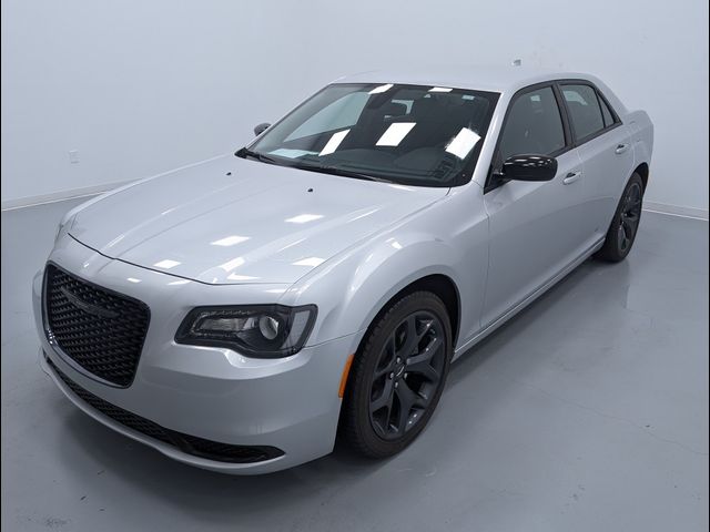 2023 Chrysler 300 Touring