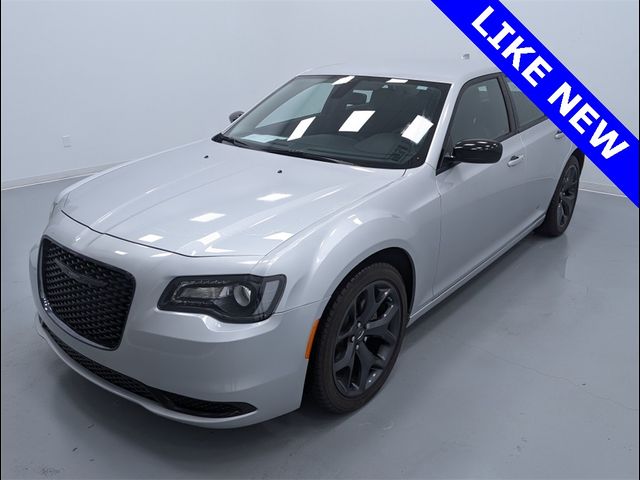 2023 Chrysler 300 Touring