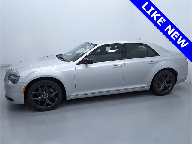 2023 Chrysler 300 Touring