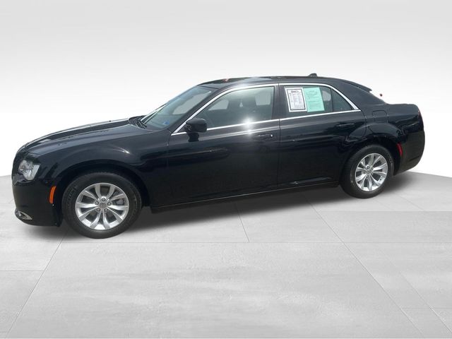 2023 Chrysler 300 Touring