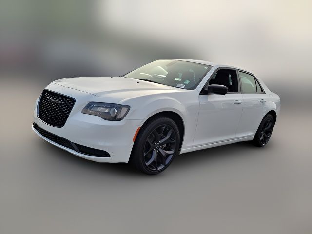 2023 Chrysler 300 Touring