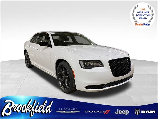 2023 Chrysler 300 Touring