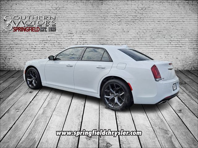 2023 Chrysler 300 Touring