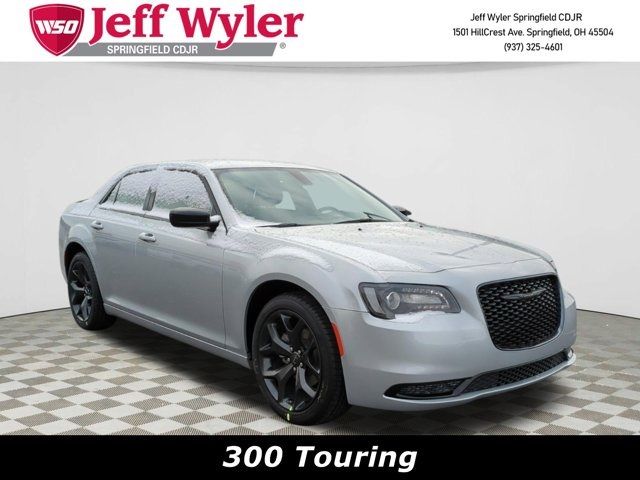 2023 Chrysler 300 Touring