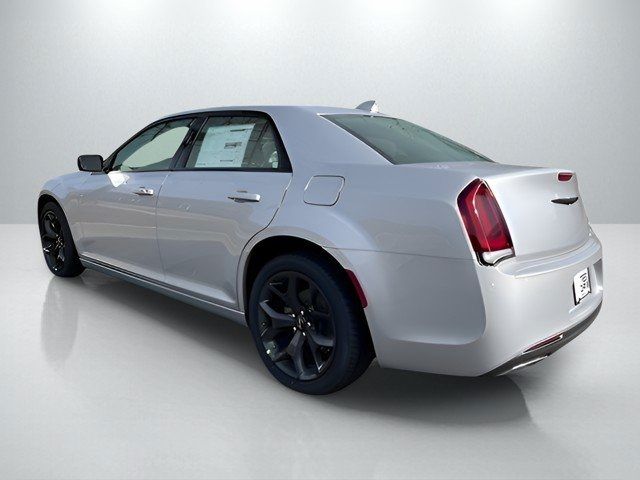 2023 Chrysler 300 Touring