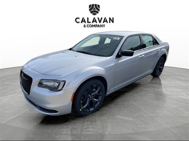 2023 Chrysler 300 Touring