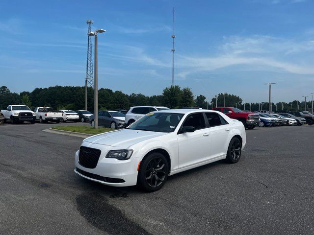 2023 Chrysler 300 Touring