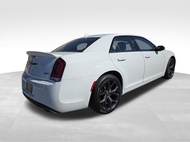 2023 Chrysler 300 Touring