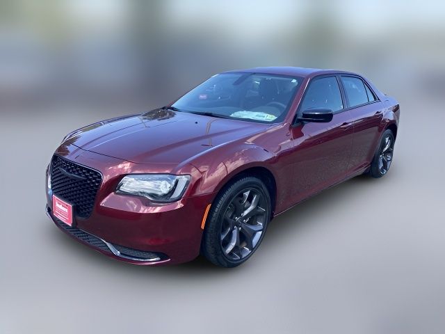 2023 Chrysler 300 Touring