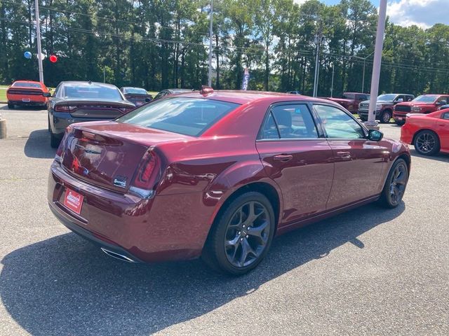2023 Chrysler 300 Touring