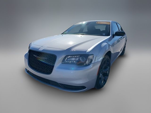 2023 Chrysler 300 Touring