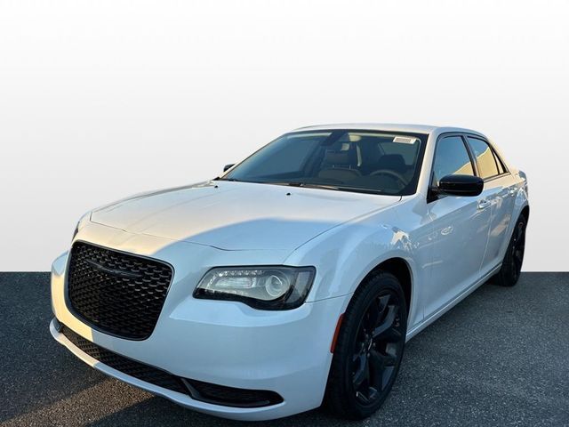 2023 Chrysler 300 Touring