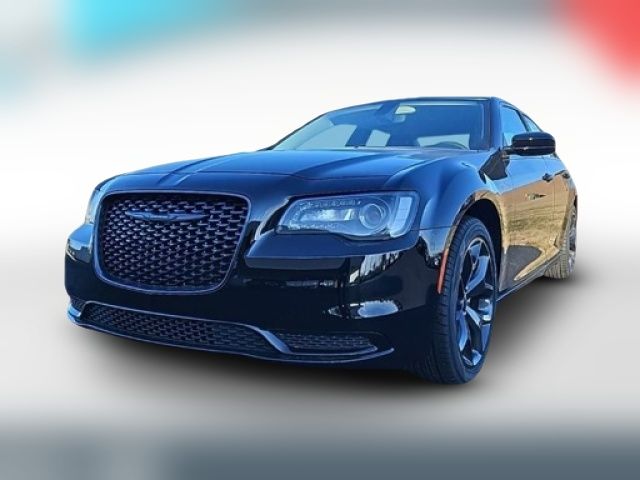 2023 Chrysler 300 Touring