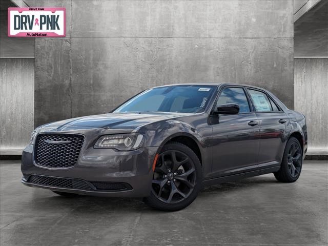 2023 Chrysler 300 Touring