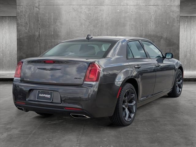 2023 Chrysler 300 Touring