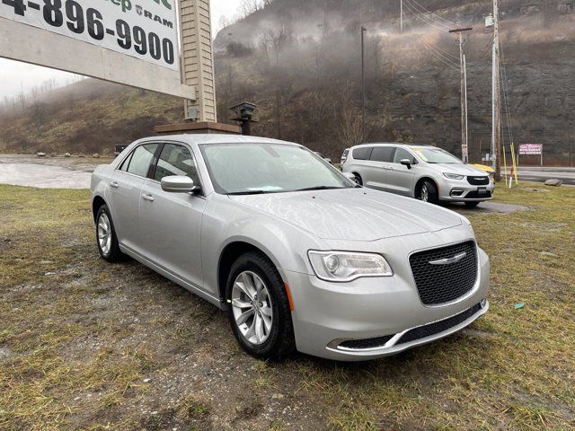 2023 Chrysler 300 Touring