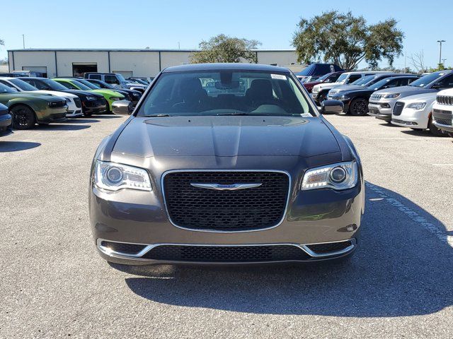 2023 Chrysler 300 Touring