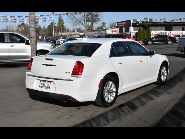 2023 Chrysler 300 Touring