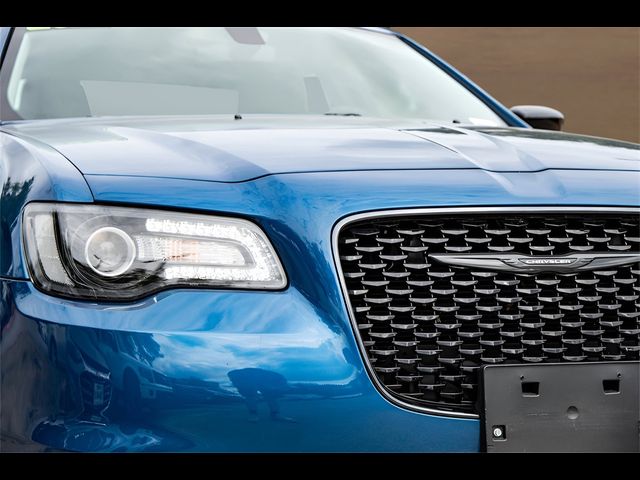 2023 Chrysler 300 Touring