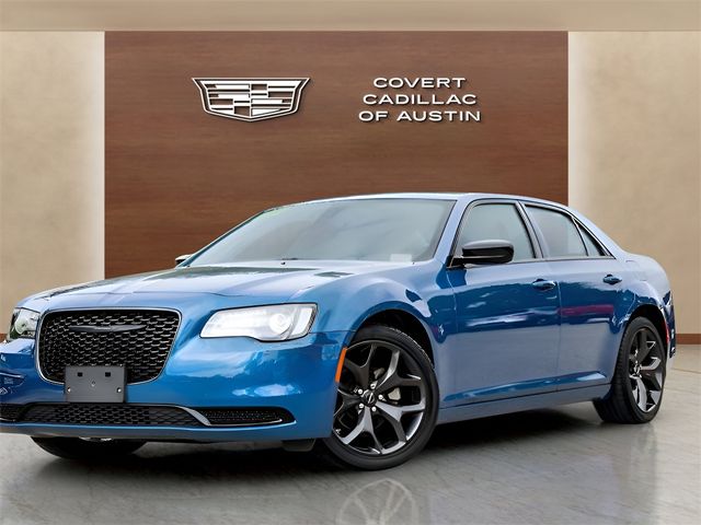 2023 Chrysler 300 Touring