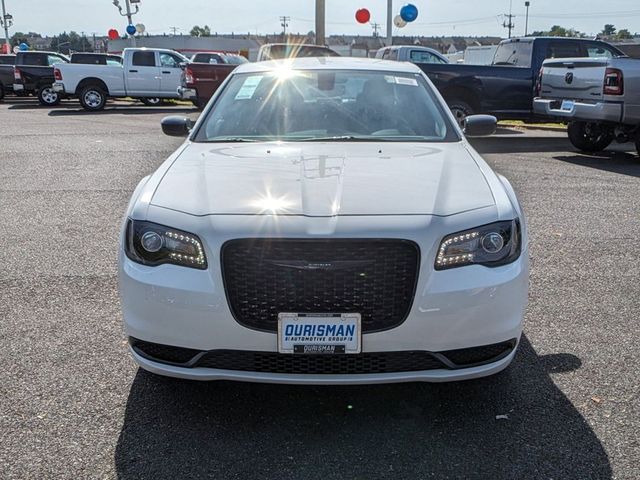 2023 Chrysler 300 Touring