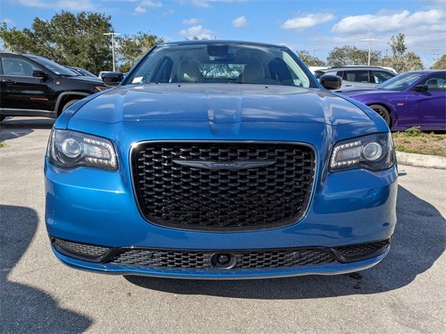 2023 Chrysler 300 Touring