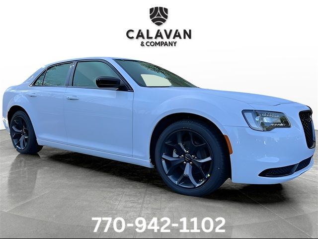 2023 Chrysler 300 Touring