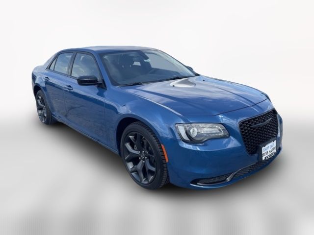 2023 Chrysler 300 Touring