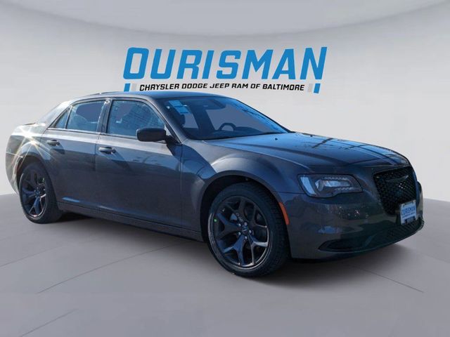 2023 Chrysler 300 Touring