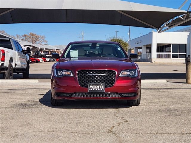 2023 Chrysler 300 Touring