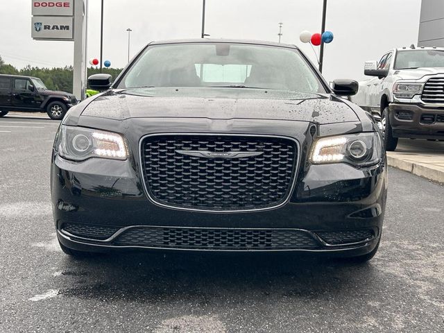 2023 Chrysler 300 Touring