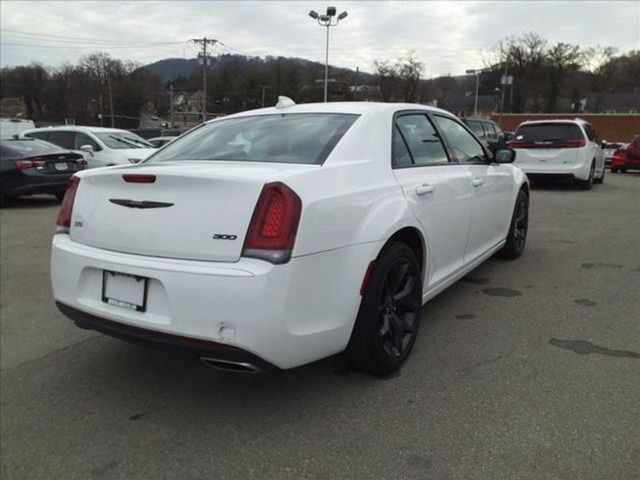 2023 Chrysler 300 Touring