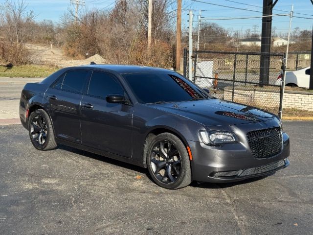 2023 Chrysler 300 Touring